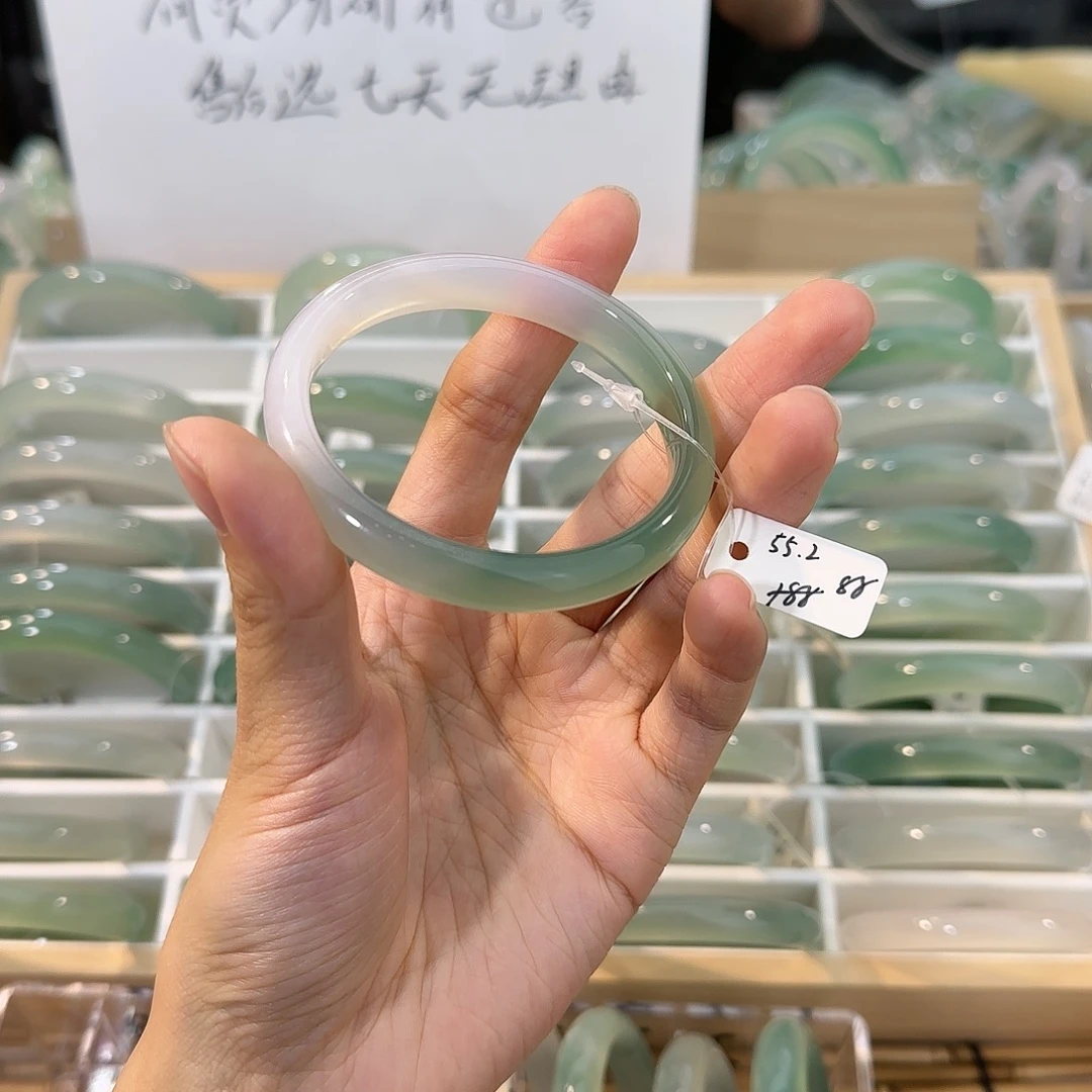 玛瑙/玉髓未镶嵌手镯圈口55.2