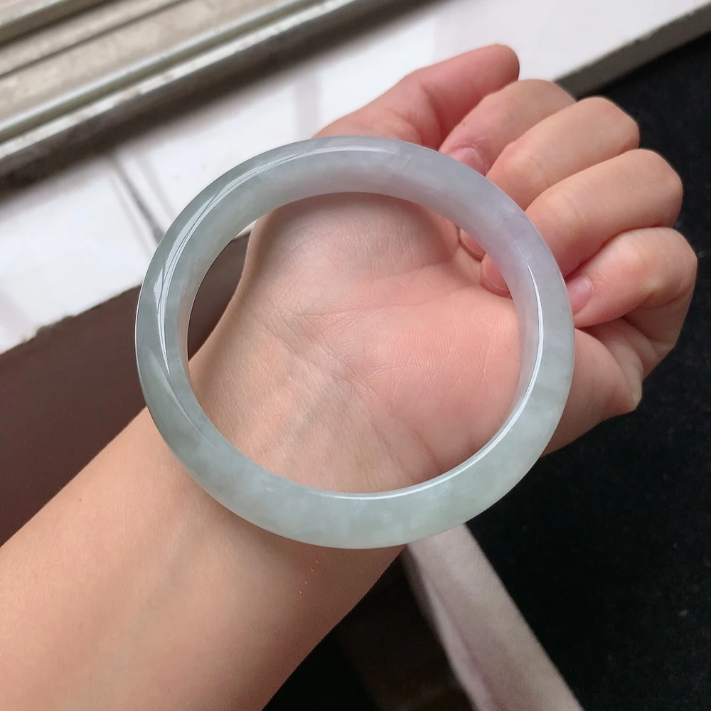 1500号 缅甸天然A货翡翠手镯58/59圈口冰润半山水浅绿正装手镯