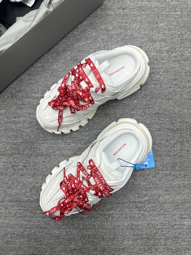 全新未使用 Balenciaga/巴黎世家 36 巴黎世家track 老爹鞋半拖