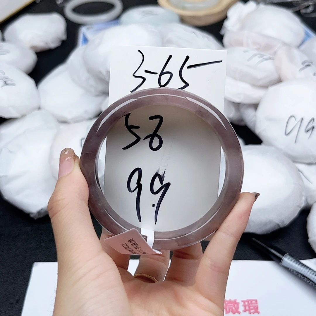 未镶嵌手镯石英质玉3.65