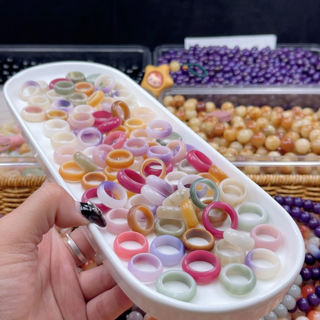 白玉菩提吊坠z12-13mm15颗。跑环 微瑕