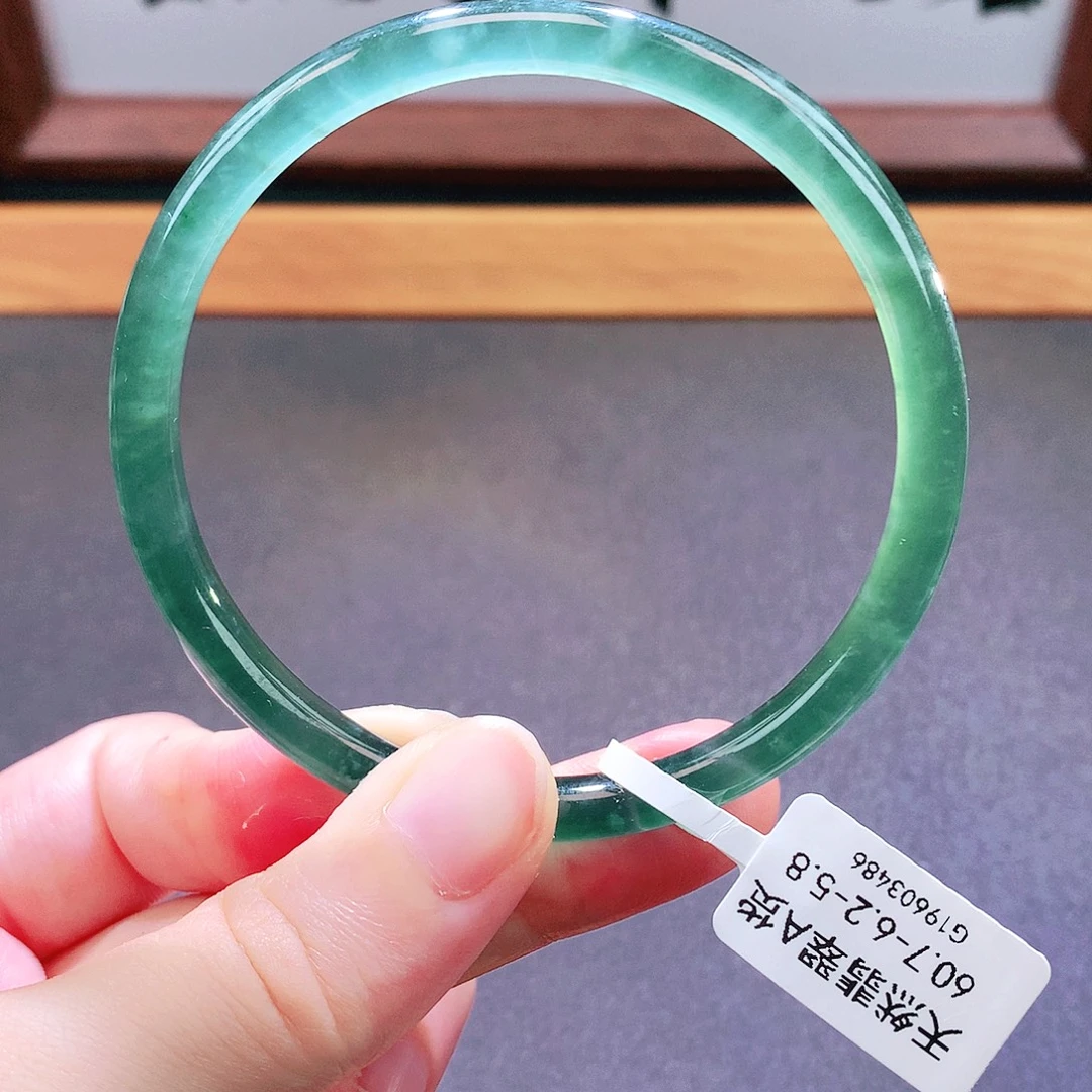 翡翠未镶嵌手镯天然翡翠