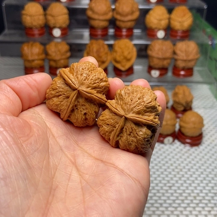 把件文玩核桃31小磐石三棱