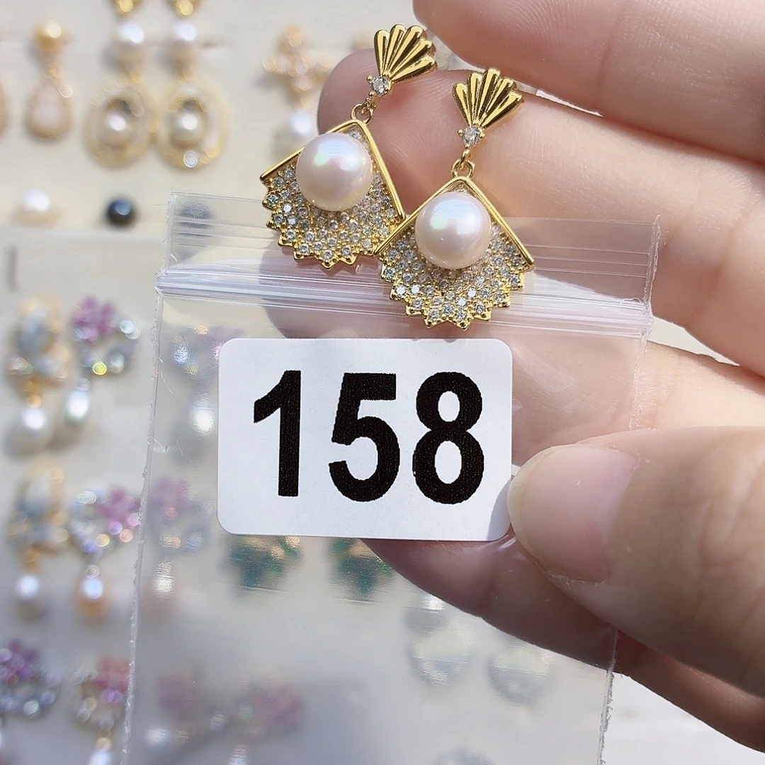 淡水珍珠耳饰合金