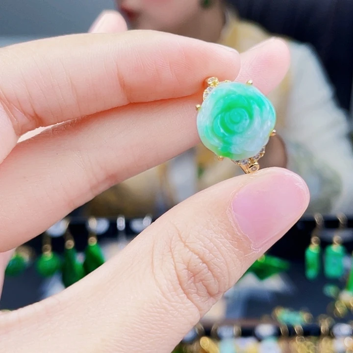 翡翠戒指银S925镶嵌饰品