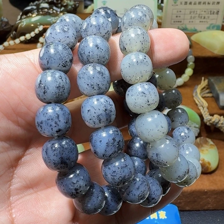 未镶嵌手链和田玉颜色多样性发货拍一发一
