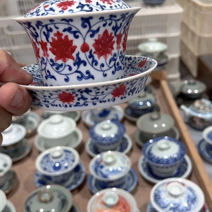 瓷片白青花缠枝莲釉里红马蹄盖碗全品