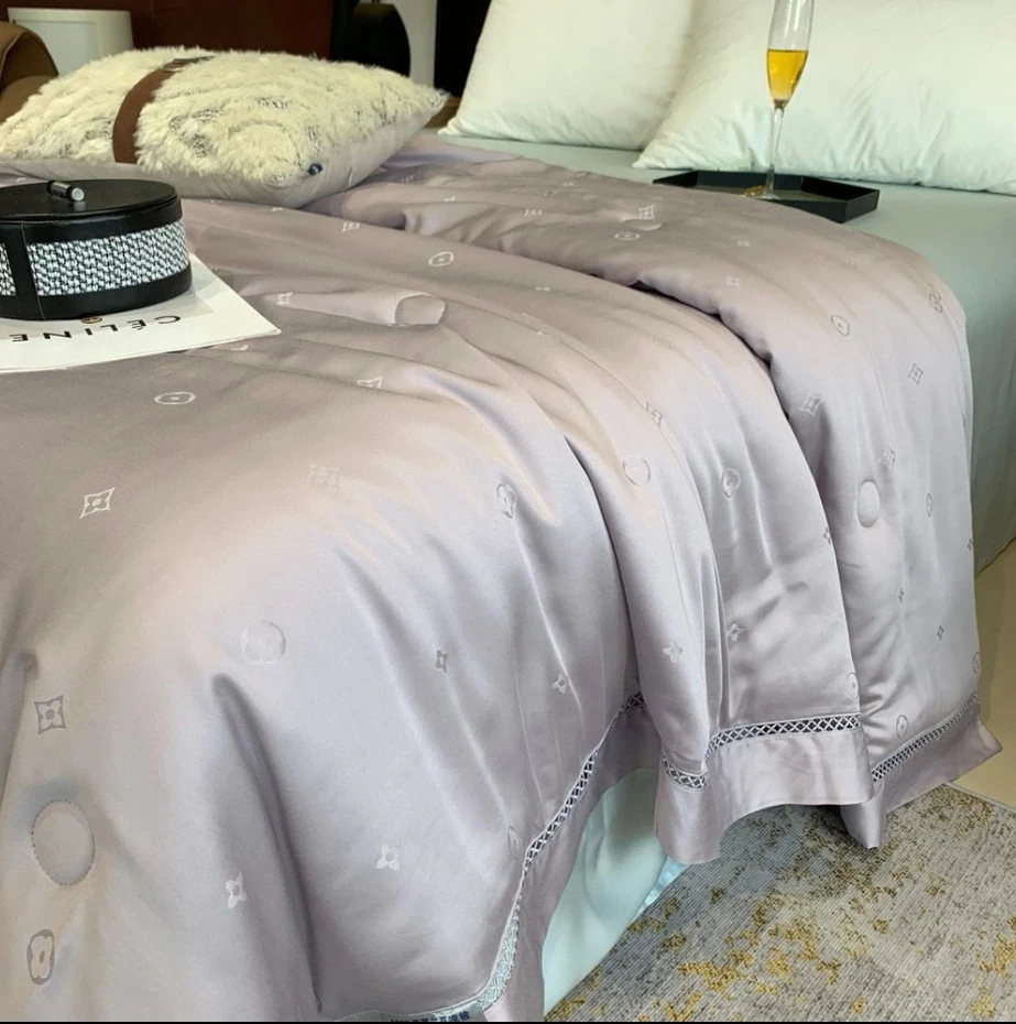 水星系列高端镂空轻奢款莱赛尔天丝夏被