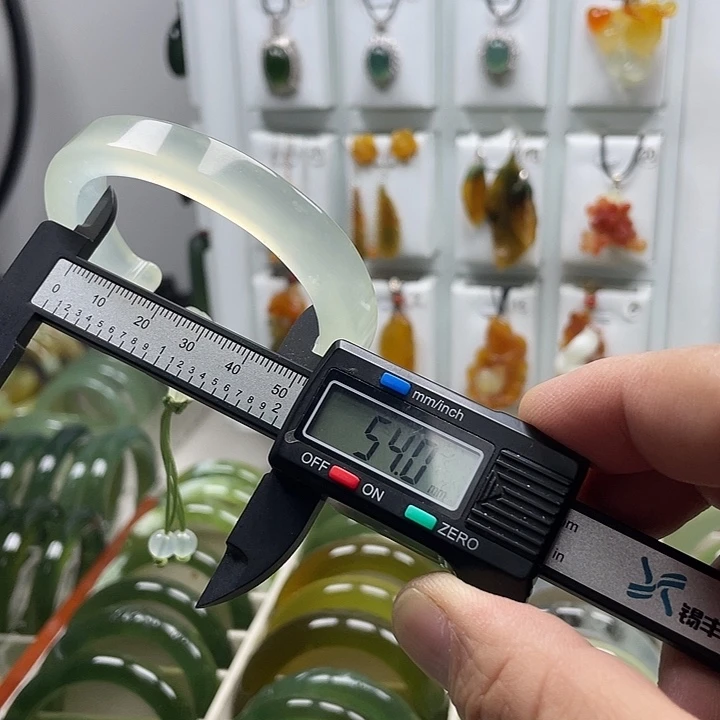合金蛇纹石玉手镯
