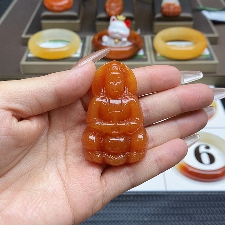 石英质玉（黄龙玉）未镶嵌吊坠