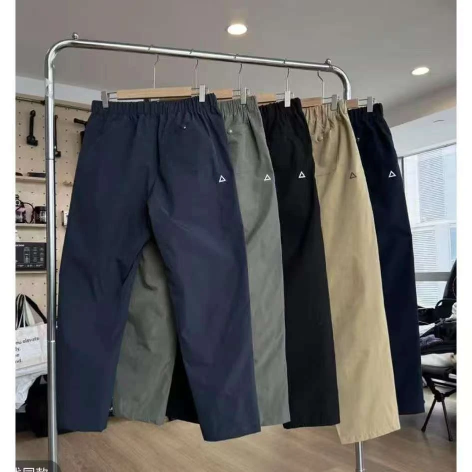 2025男士春季新款美式户外工装机能软壳冲锋裤时尚青年春夏休闲裤
