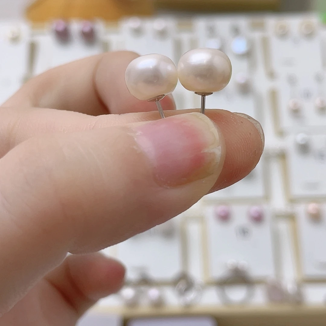 囧***囧银S925镶嵌耳饰淡水珍珠