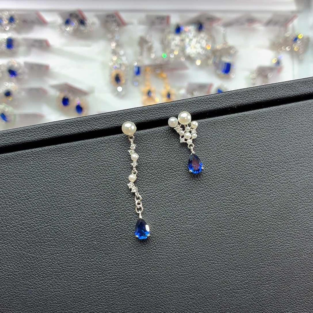 925银培育皇家蓝色宝石