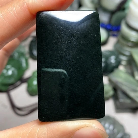 未镶嵌和田玉（糖玉）珠宝半成品