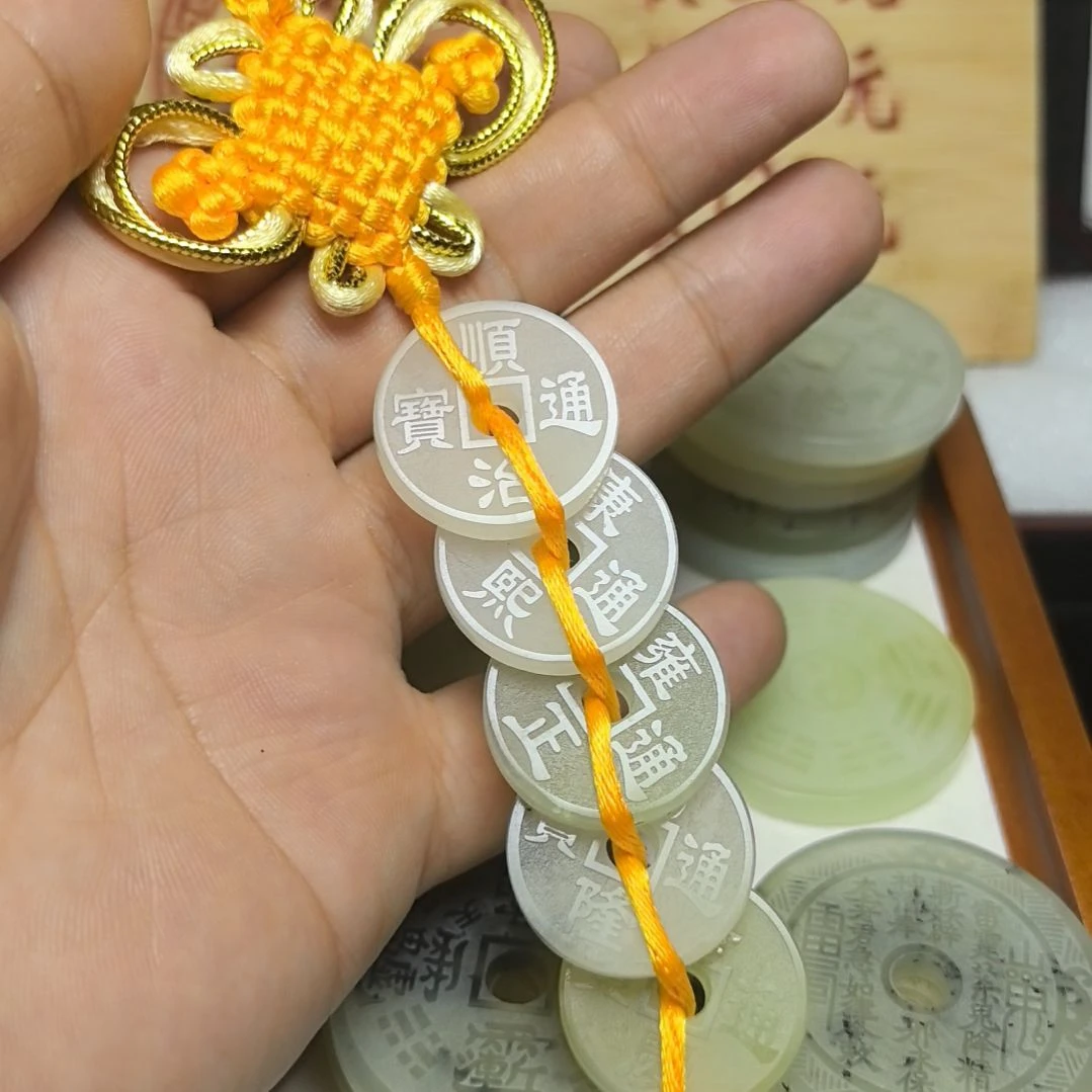 未镶嵌蛇纹石玉颈饰