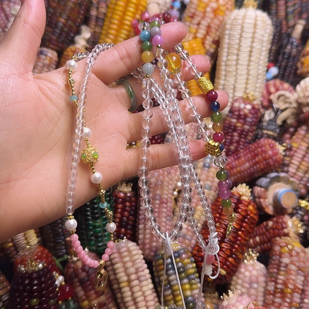 ****栀亚克力合金两条毛衣呢。