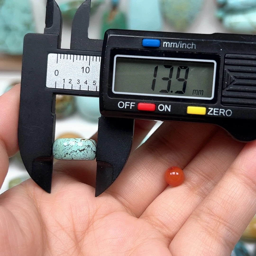南红玛瑙未镶嵌珠宝奇石