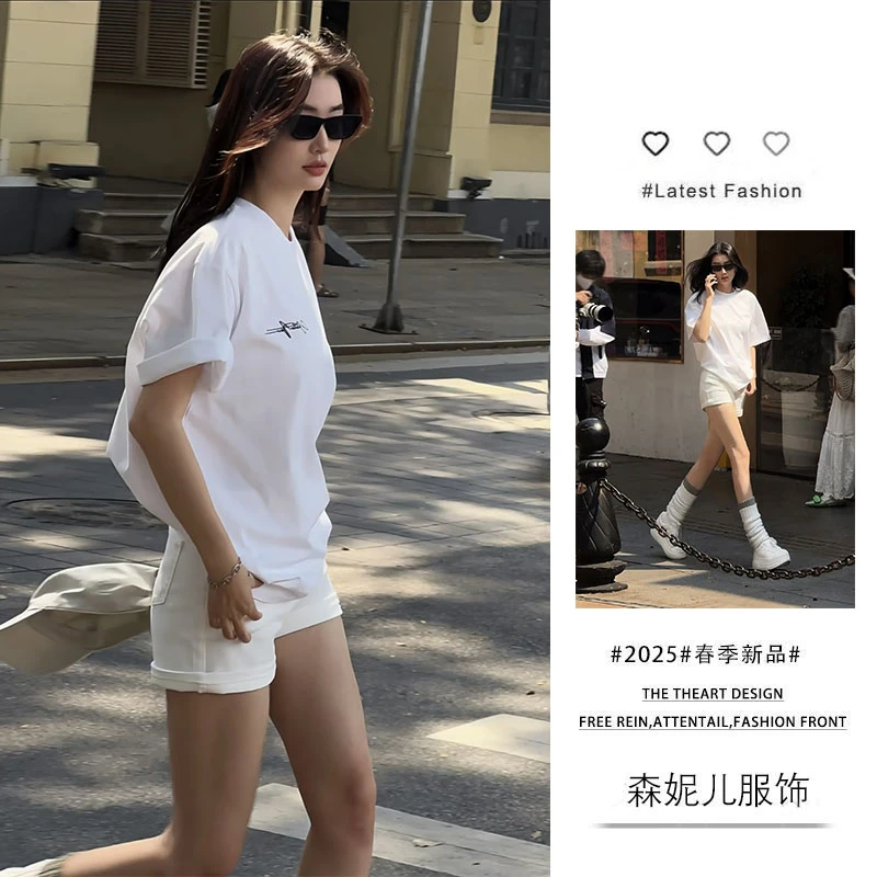 夏季穿搭女2025新款简约百搭宽松圆领短袖T恤显瘦牛仔短裤两件套