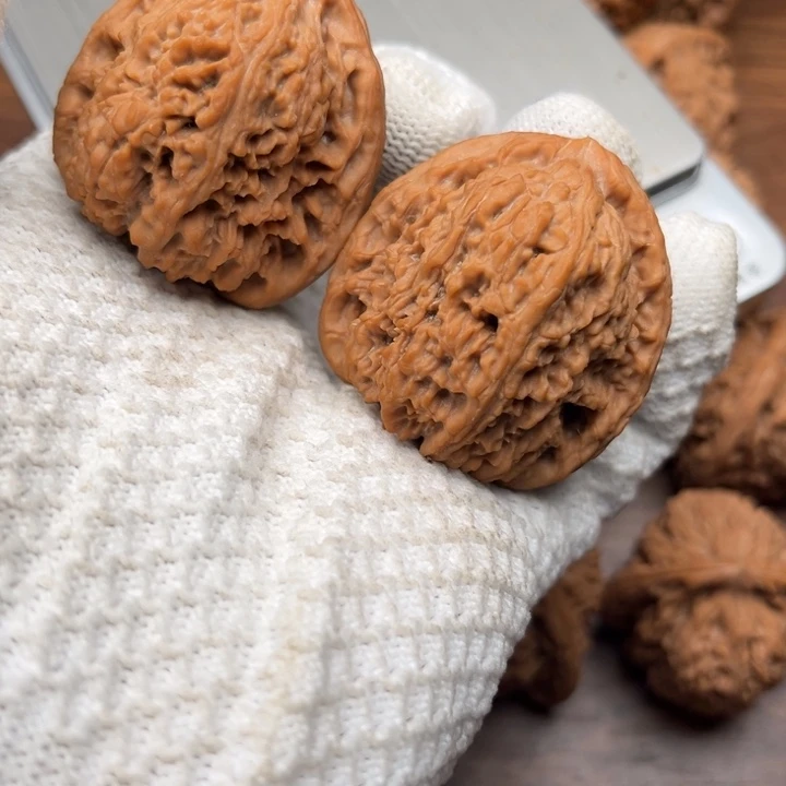 台***丁文玩核桃把件41南疆石