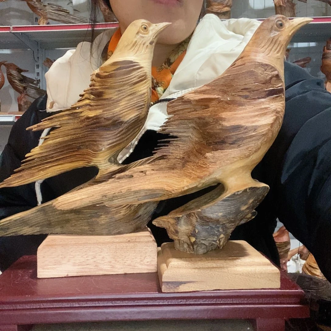 松木三****宿琥珀木精美自然摆件