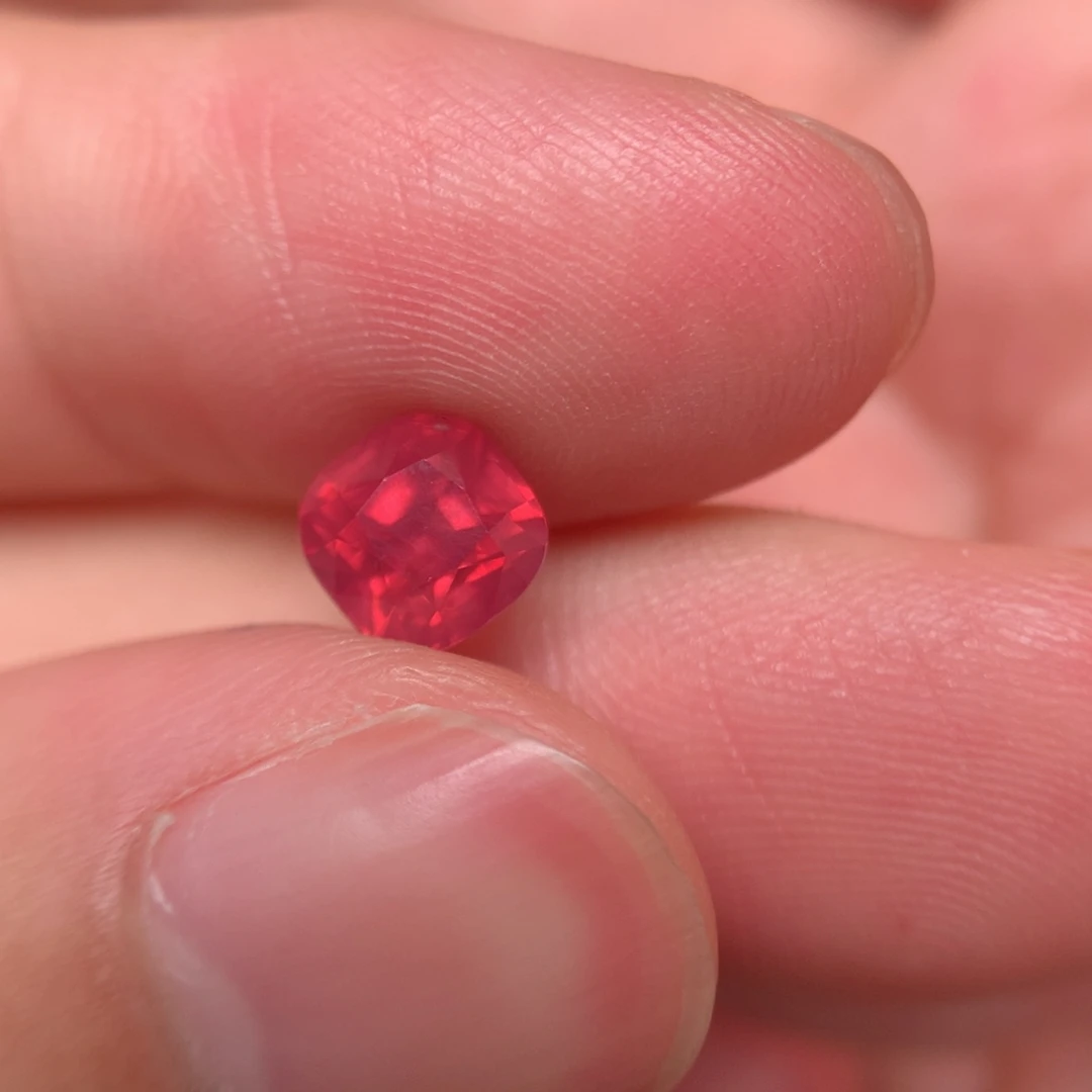 裸石尖晶石执*念