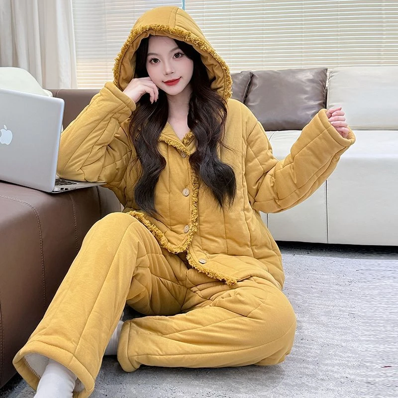 2025年家居服两件套橘黄色睡衣女秋冬季三层夹棉加绒加厚可外穿