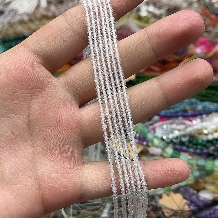 玛瑙/玉髓未镶嵌珠宝半成品一条2mm左右白水晶刻面