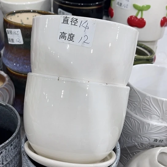 多肉绿植陶瓷花盆9.9包邮，有孔