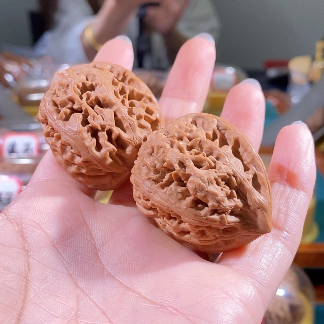 文玩核桃吊坠给***?凤凰台