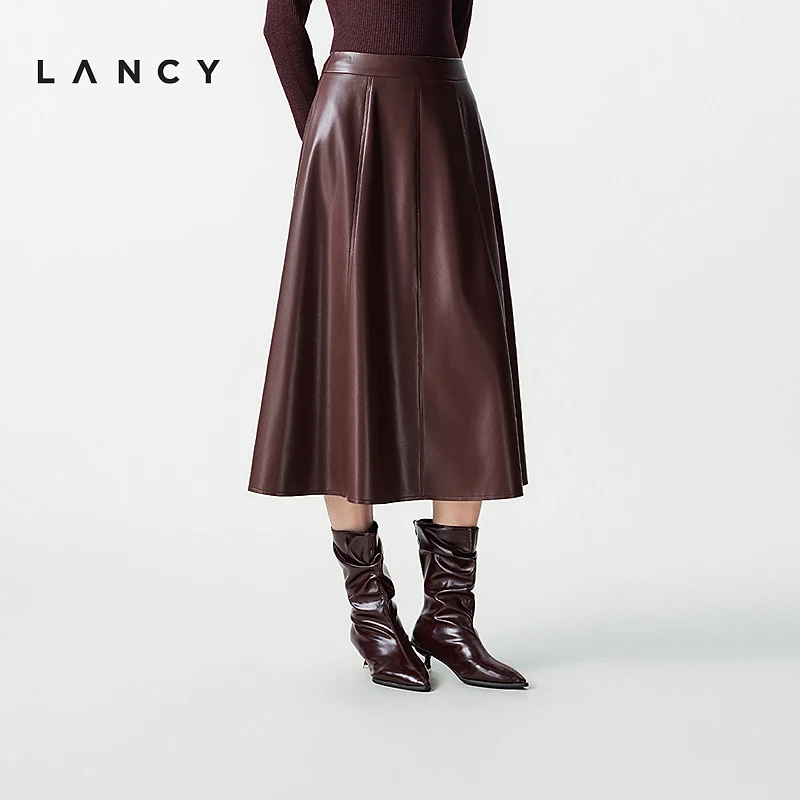 LANCY/朗姿2025年冬季新款复古气质A字皮裙伞裙高级感简约半身裙