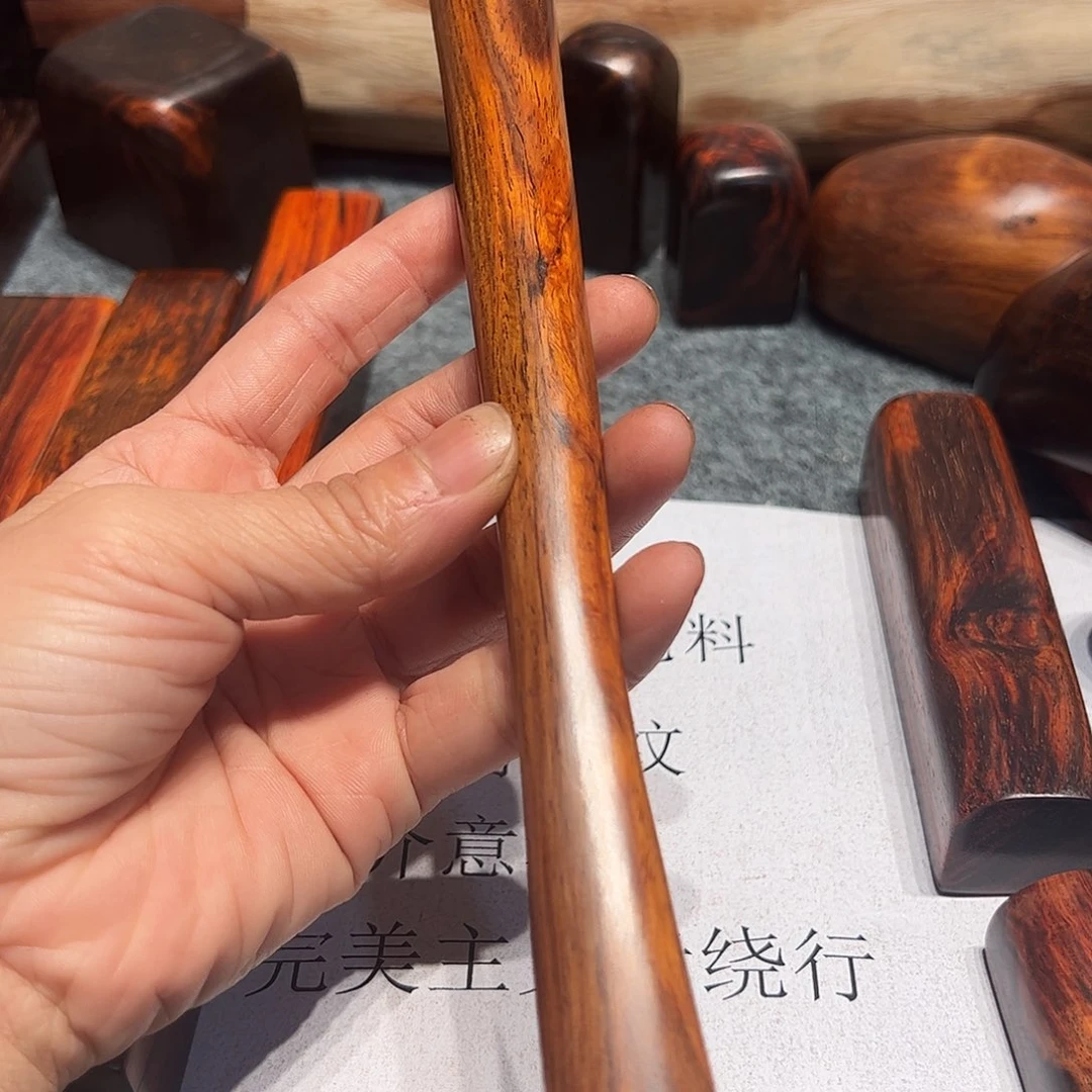 交趾黄檀（大红酸枝）吾**生