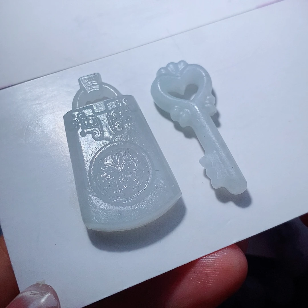 未镶嵌定制翡翠天生一对王炸