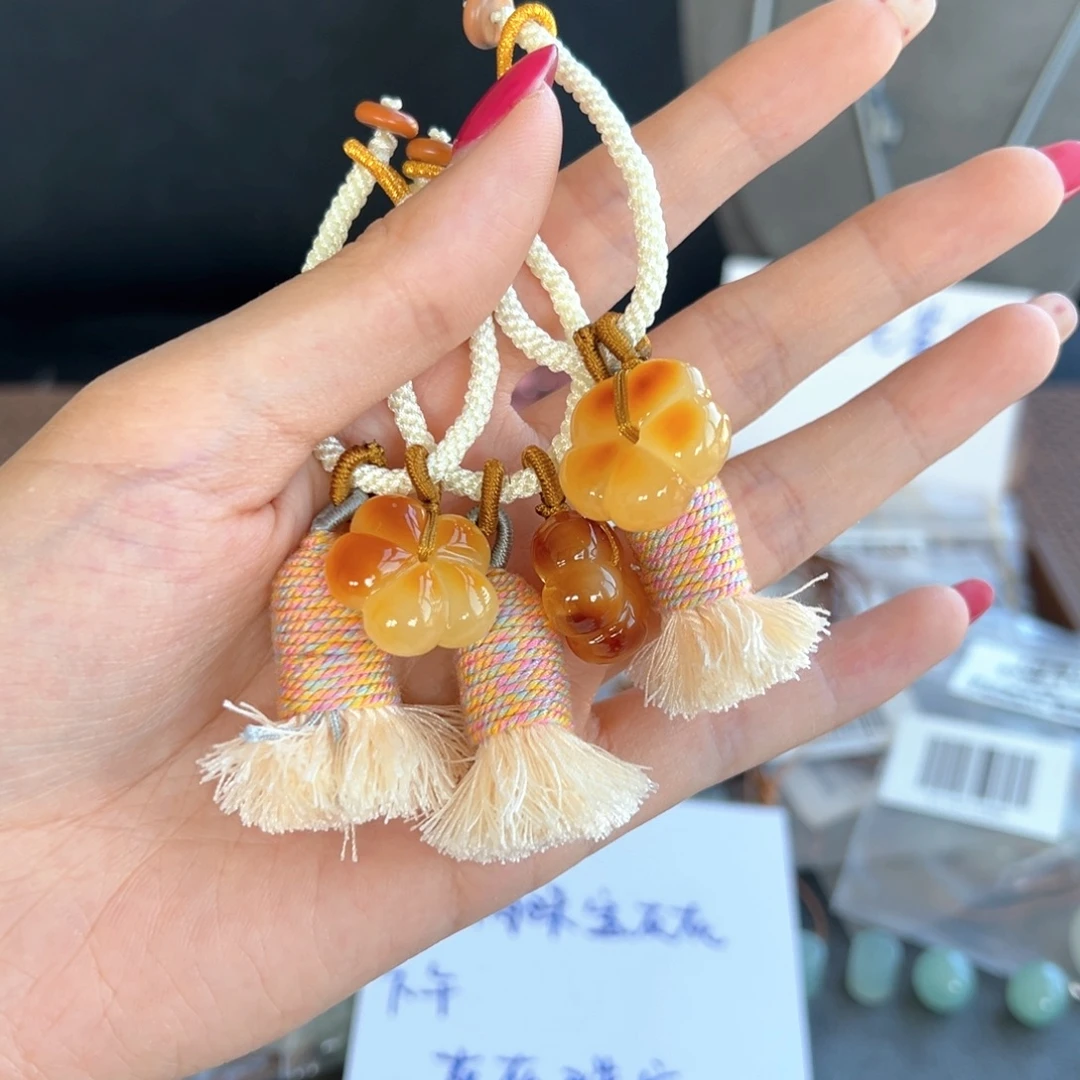 *****蜜蜡未镶嵌颈饰333号买断多样性发一