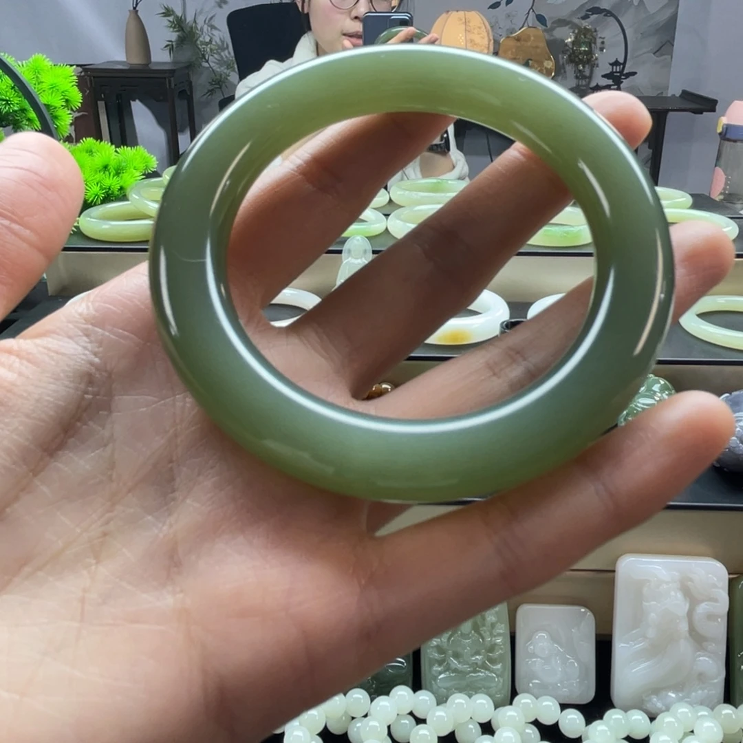 和田玉未镶嵌手镯青海湖水绿57