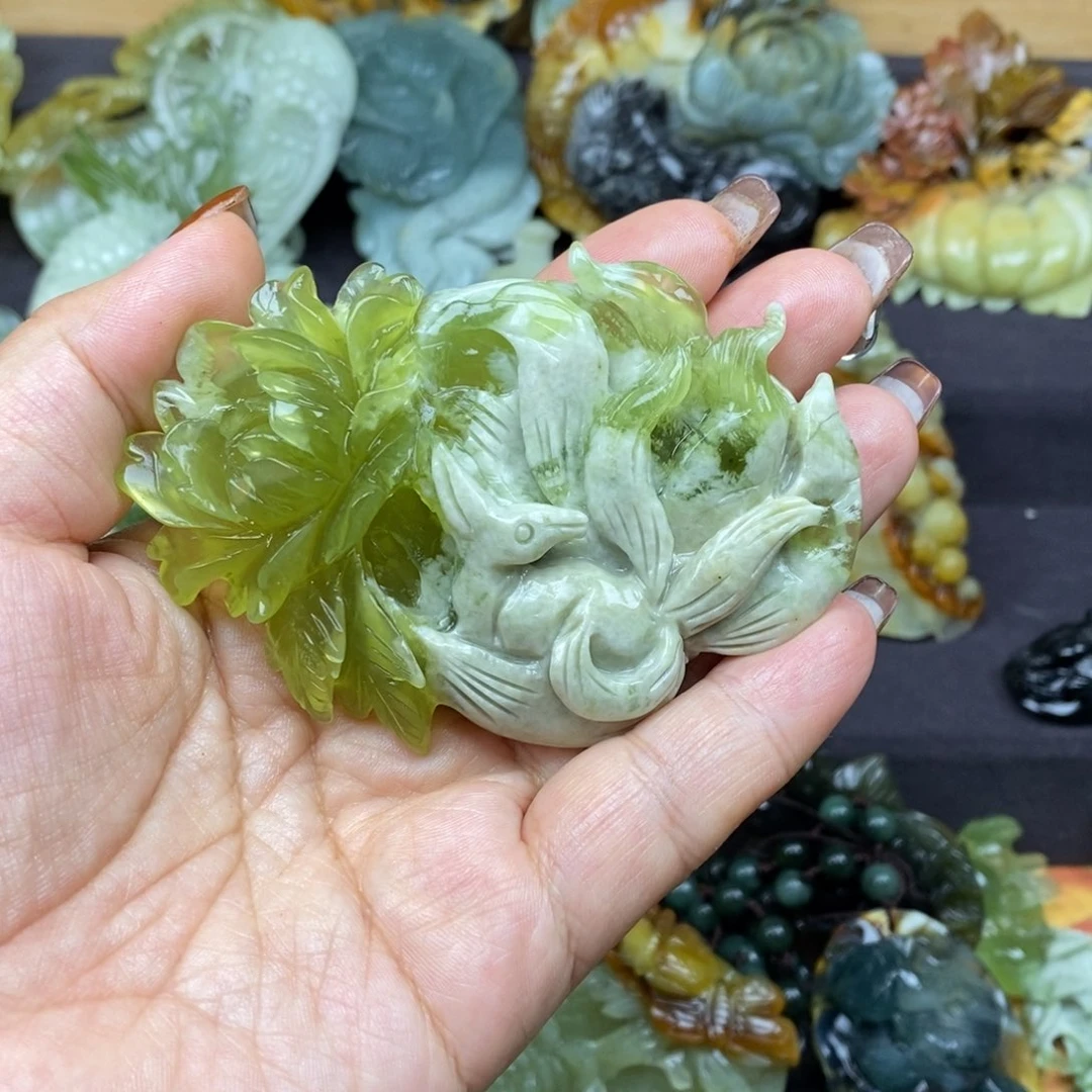蛇纹石玉颈饰未镶嵌用****3