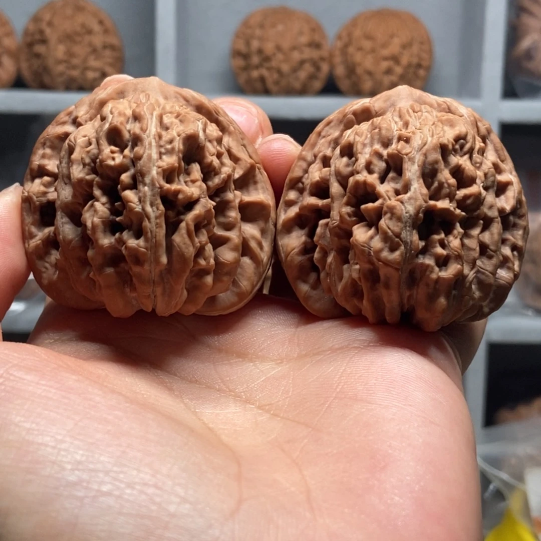 低***…文玩核桃吊坠全品44四座楼