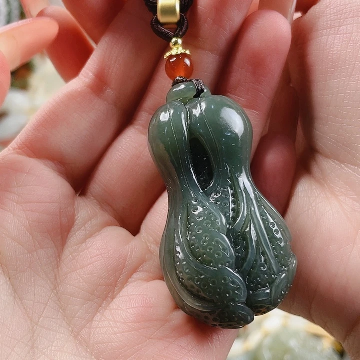 未镶嵌和田玉挂件