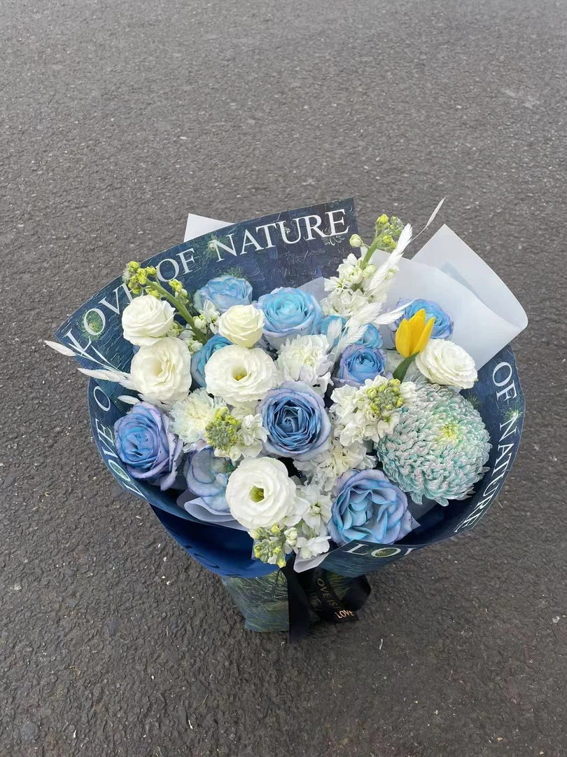 毕业季男生蓝色系花束