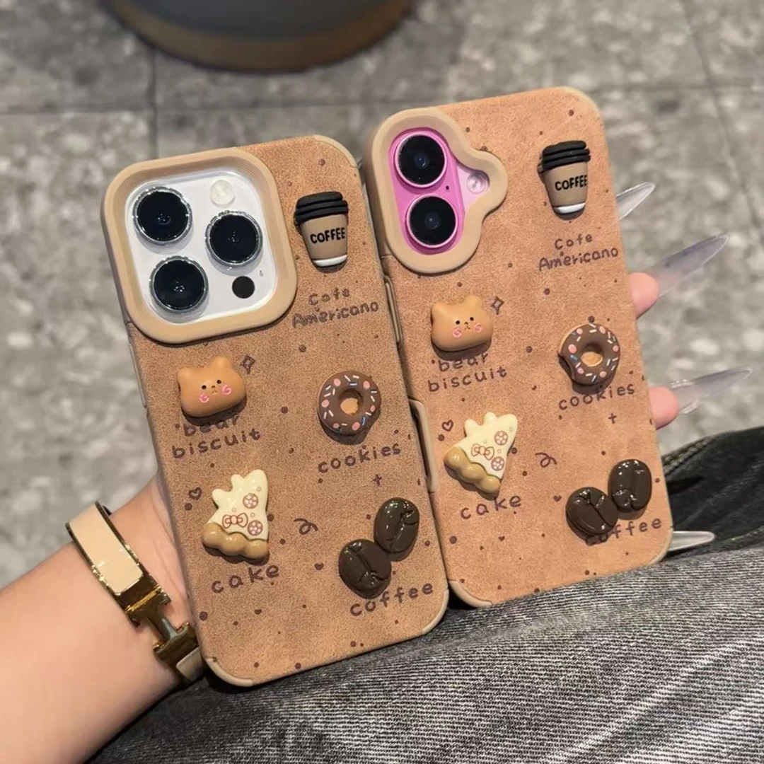 奥菲顿咖啡小熊公仔适用苹果17大孔贴皮16手机壳华为vivo小米oppo