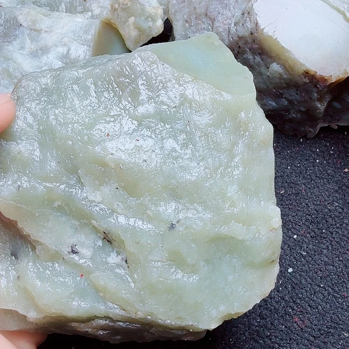 未镶嵌和田玉（糖玉）珠宝半成品