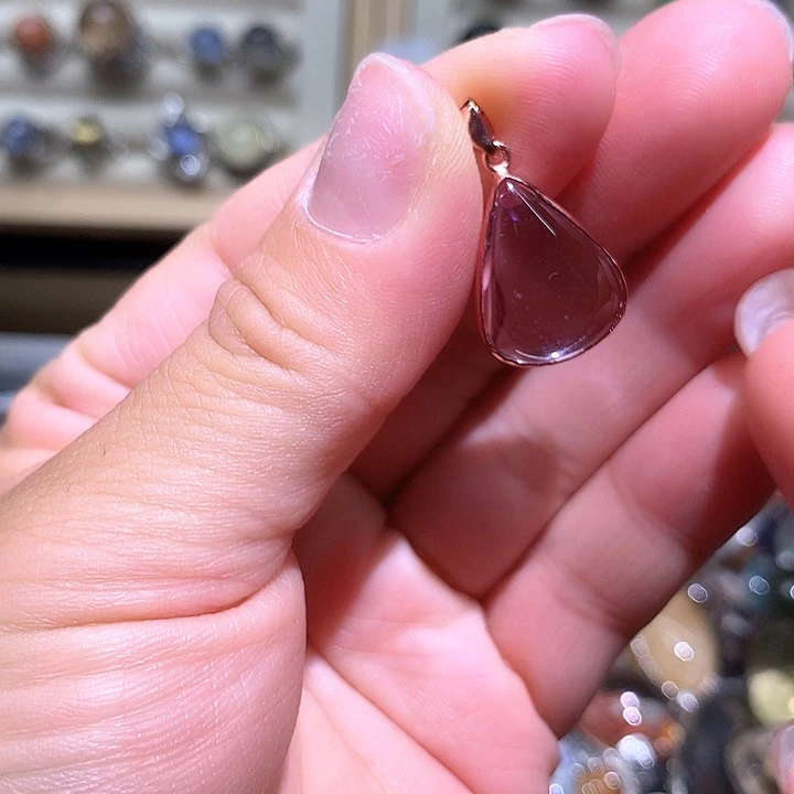 未镶嵌颈饰水晶水晶