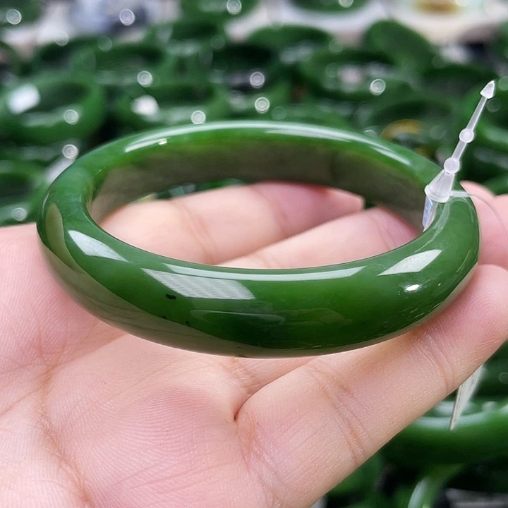未镶嵌手镯和田玉（碧玉）