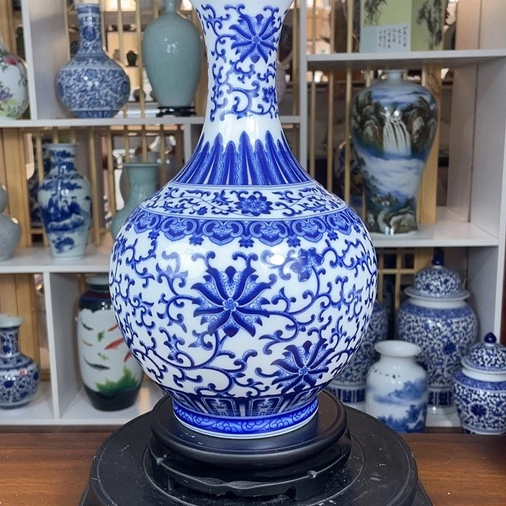 摆件原680元青花缠枝莲尚瓶