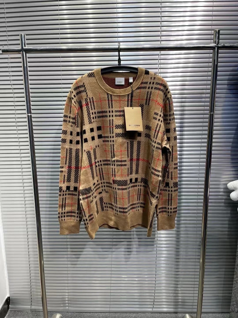 99新 BURBERRY/博柏利 经典爆款棕色格纹针织毛衣 xl尺码