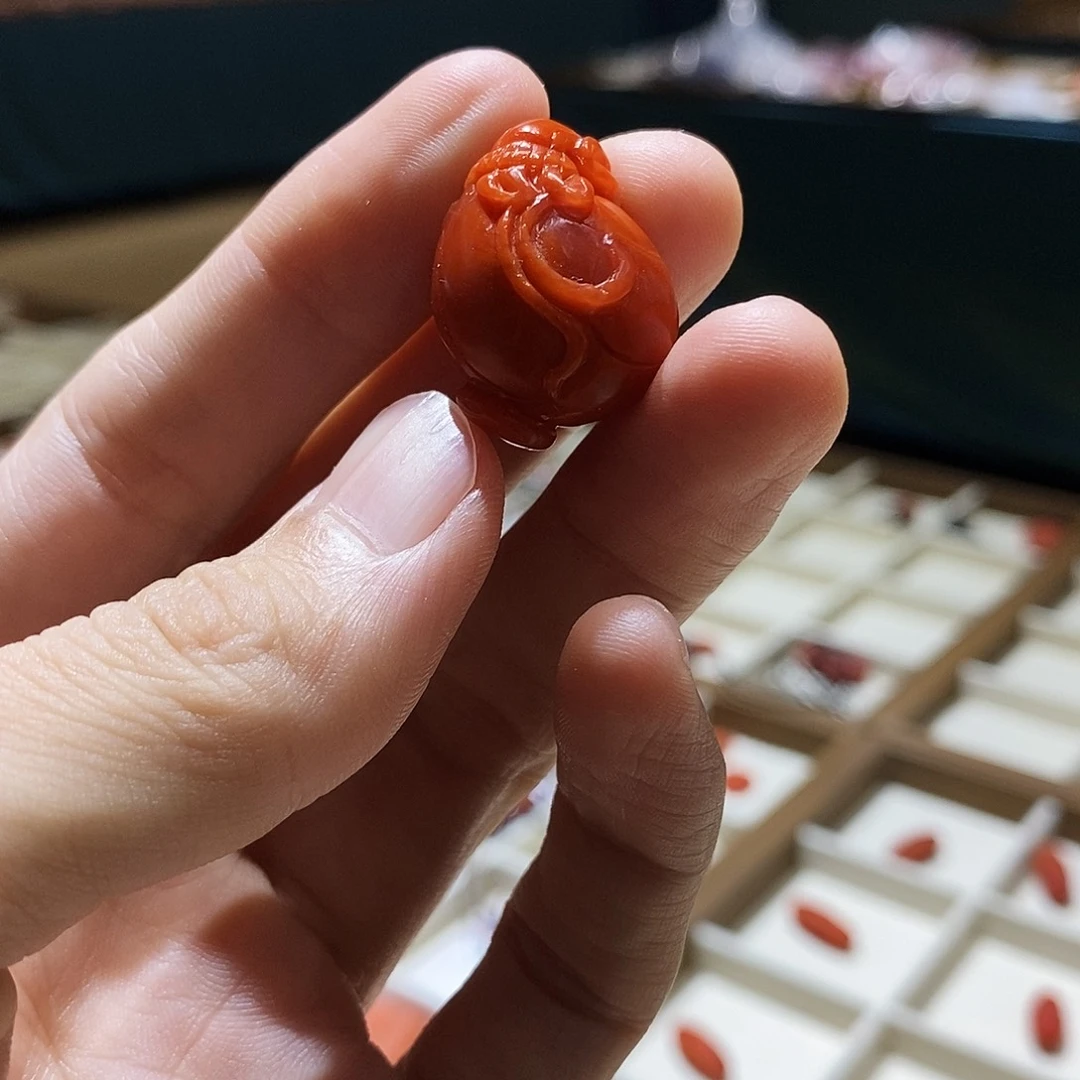 未镶嵌钱多多 mm  多样性发一南红玛瑙