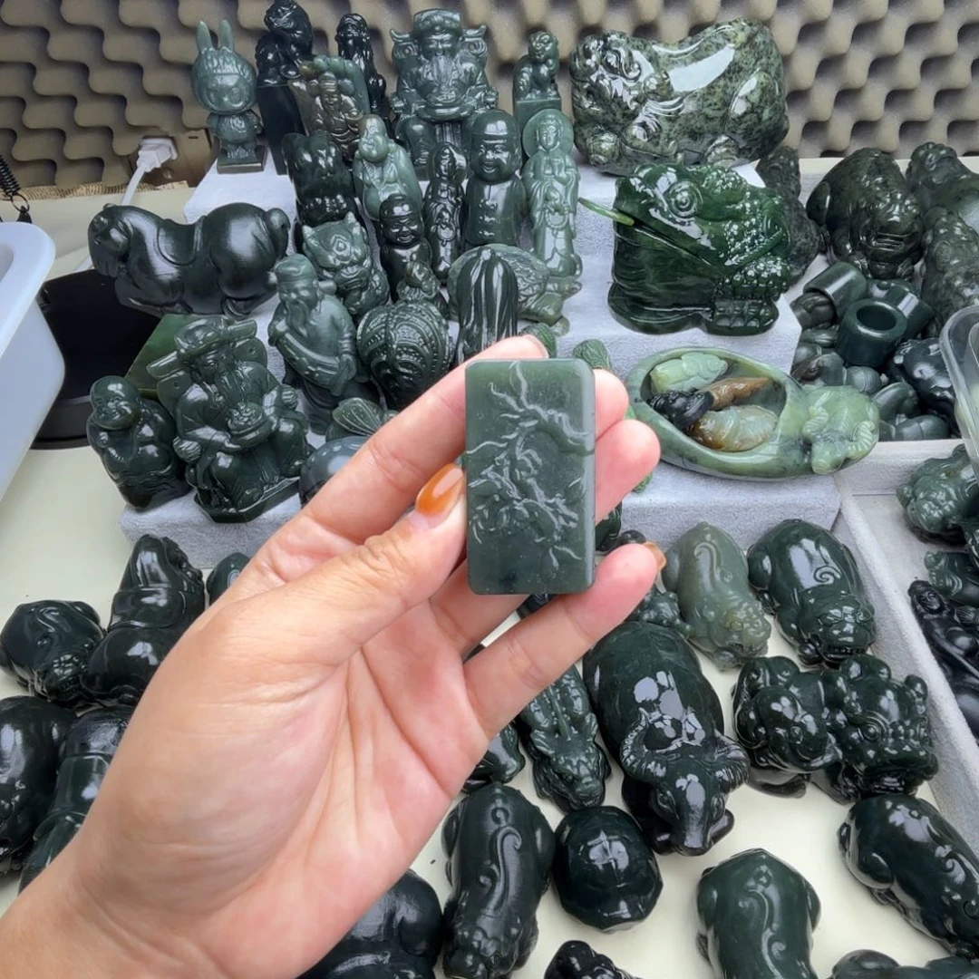 和田玉（糖玉）未镶嵌颈饰