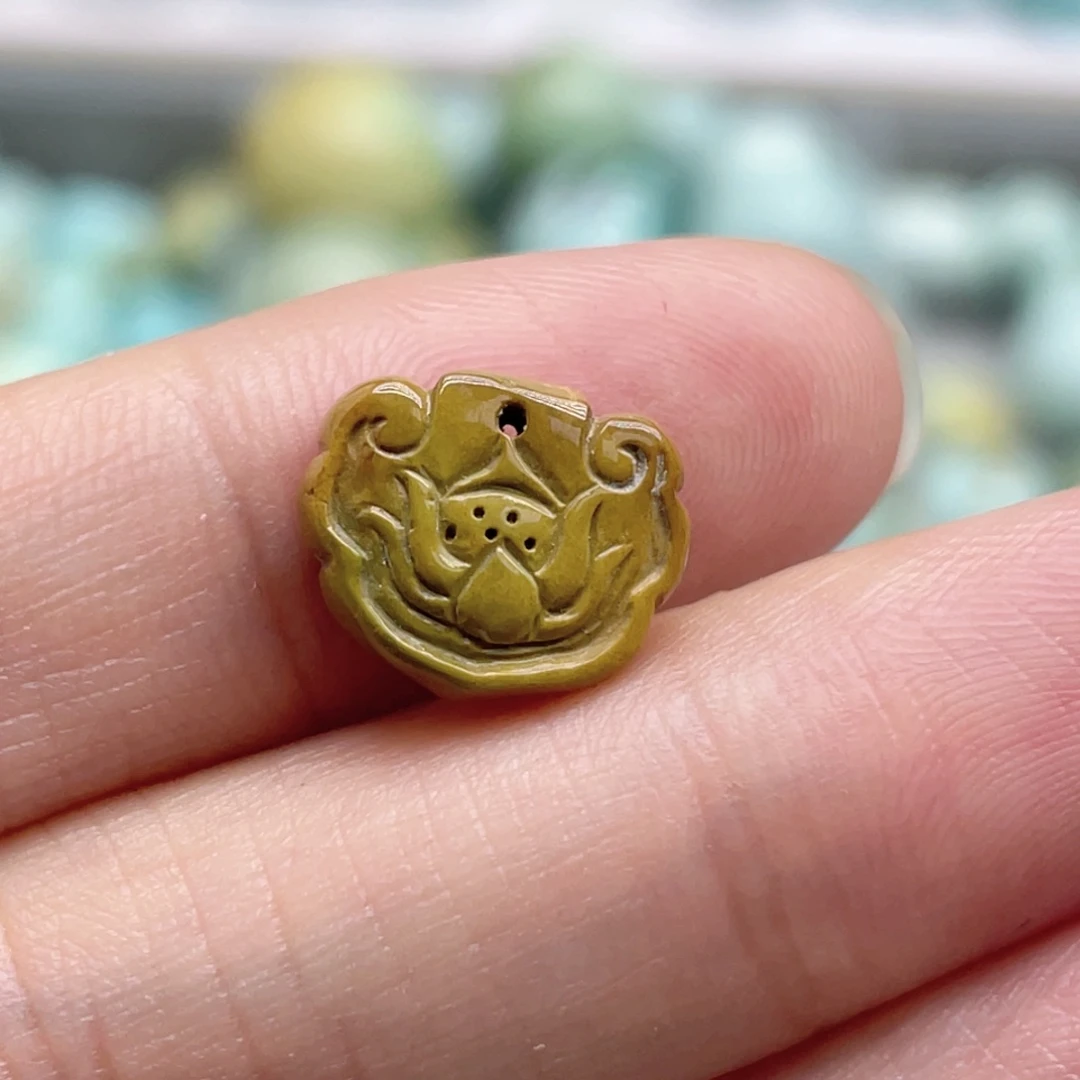 未镶嵌南红玛瑙珠宝奇石