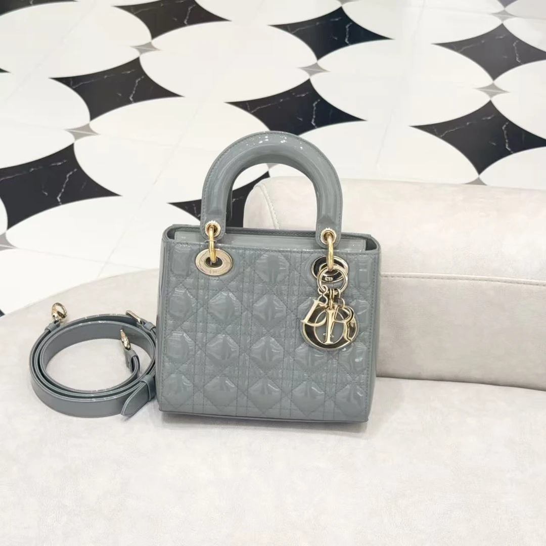 95新 DIOR/迪奥 GGS迪奥戴妃四格灰色金扣漆皮单肩包15577773