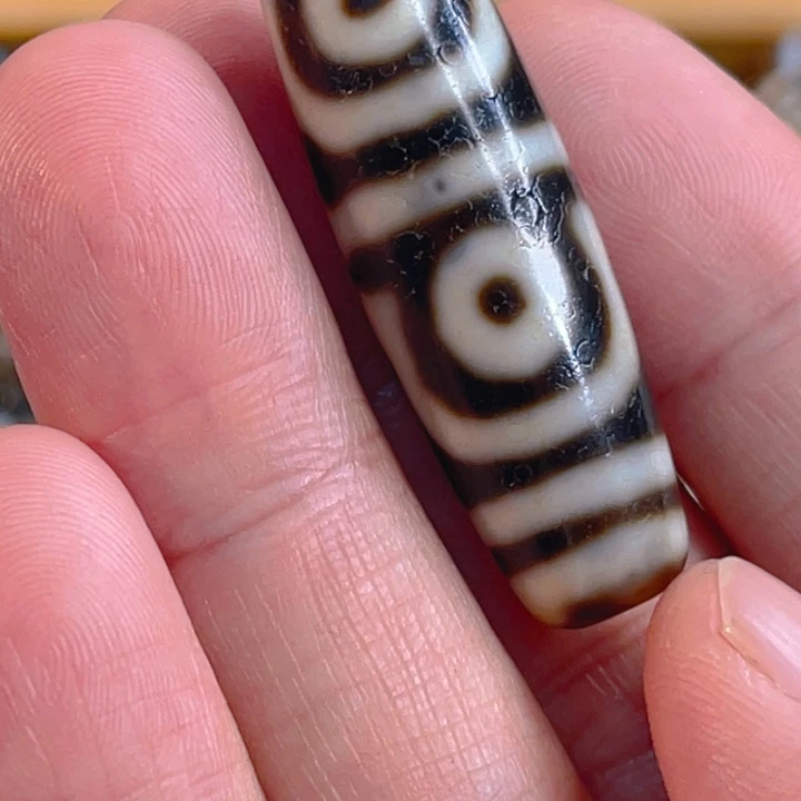 鸿***兴玻璃颈饰啊啊啊啊啊啊啊