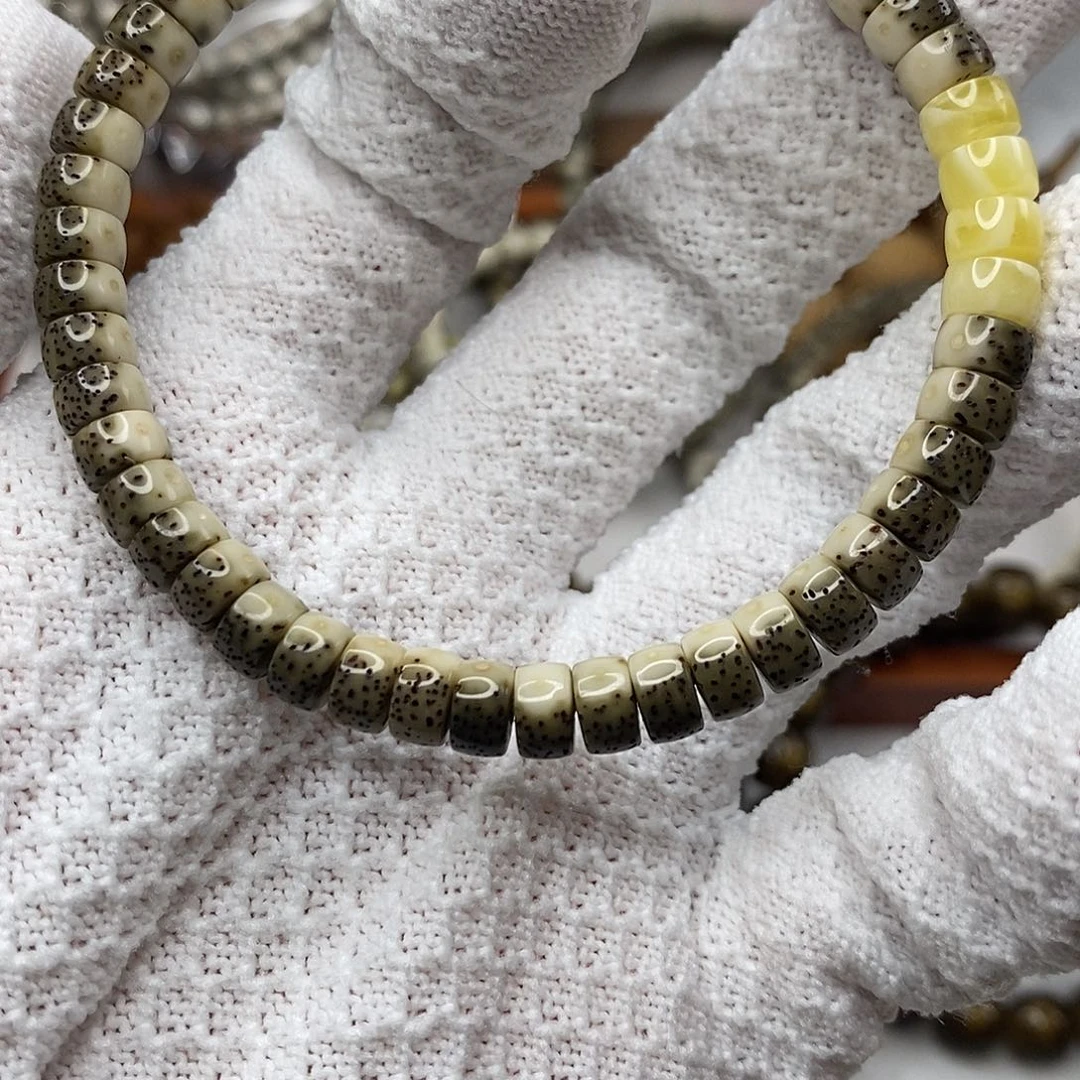 吊坠星月菩提卡7/4绿包白药片